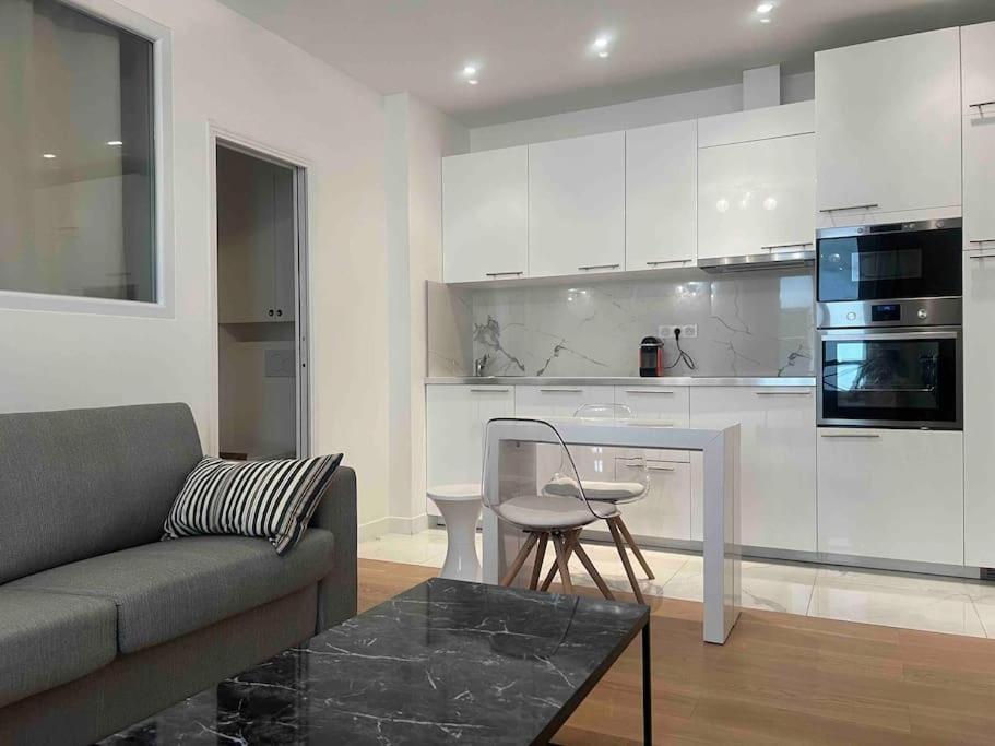 פריז Luxury Appartment, Champs Elysees, Neuf ! מראה חיצוני תמונה