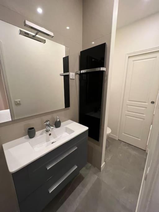 פריז Luxury Appartment, Champs Elysees, Neuf ! מראה חיצוני תמונה