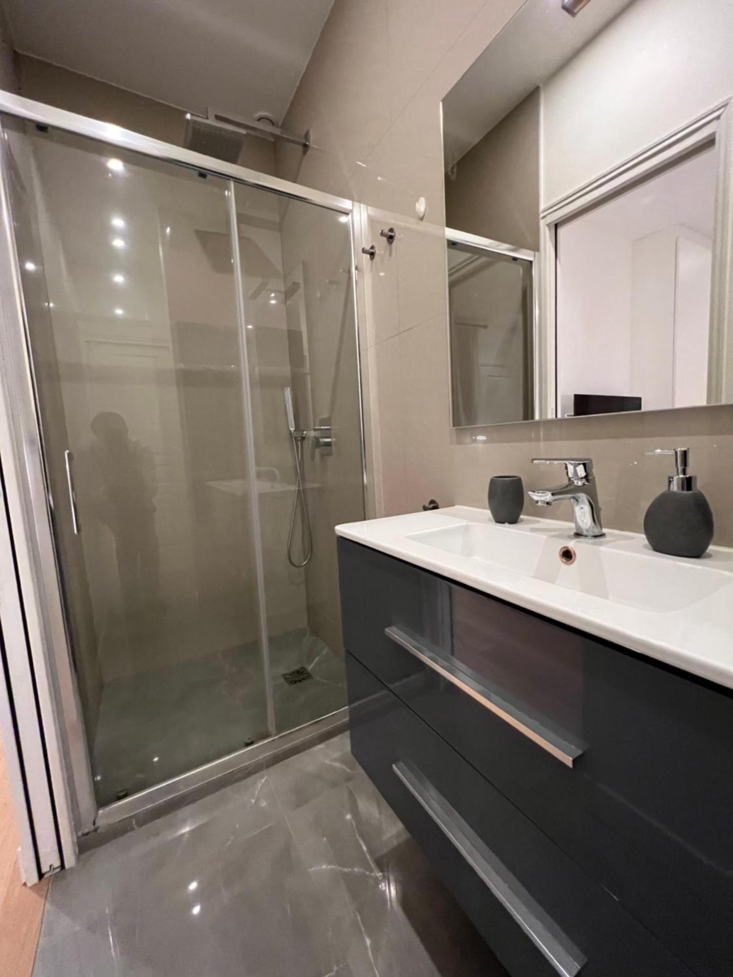 פריז Luxury Appartment, Champs Elysees, Neuf ! מראה חיצוני תמונה